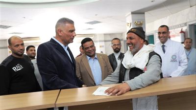 تفاصيل جولة محافظ أسوان داخل مستشفى أبو سمبل 