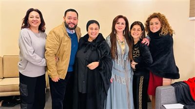 إلهام شاهين: 