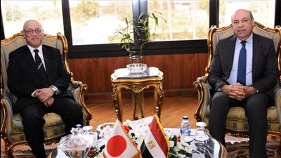 وزير الطيران المدني يبحث مع السفير الياباني أوجه التعاون المشترك وسبل تنشيط الحركة الجوية 