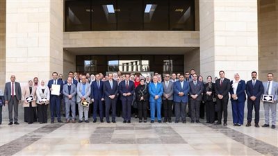 وزير الصحة يكرم مديري وحدات الرعاية الأساسية