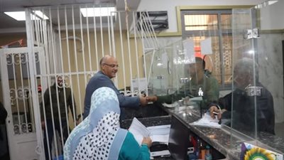 محافظ القليوبية يُهنئ للعاملين بالمحافظة بمناسبة شهر رمضان (صور)