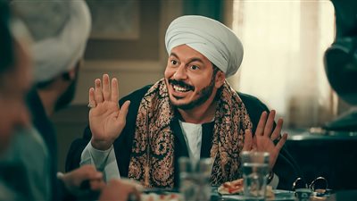 مسلسل حكيم باشا الحلقة 2.. انفجار سيارة مصطفى شعبان (صور)