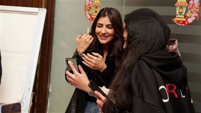 مي عمر تلتقى الفائزين بمسابقة 