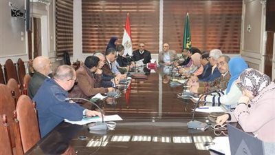 محافظ القليوبية يعقد اجتماع لجنة استرداد أملاك الدولة.. اعرف التفاصيل