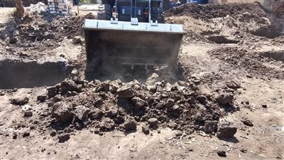 بالصور.. إزالة 3 حالات تعدى على أراضي زراعية في الأقصر