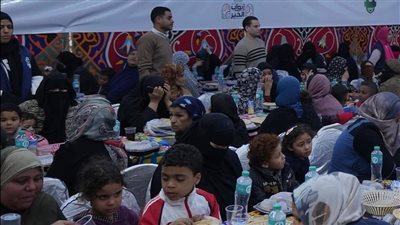 بنك الطعام يواصل فعالياته الرمضانية ويقيم موائد إفطار في محافظتي الشرقية والفيوم