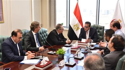 وزير الصحة يبحث مع مساعد أمين الأمم المتحدة التعاون في التنمية البشرية 