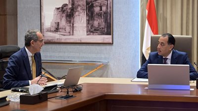 رئيس الوزراء يُتابع مع وزير الاتصالات وتكنولوجيا المعلومات أهم ملفات العمل