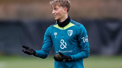 قلق في أنفيلد.. فان دايك قد يرحل وليفربول يحدد خليفته