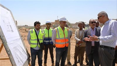 تفاصيل جولة محافظ أسوان داخل مشروع محطة مياه الشرب بإدفو