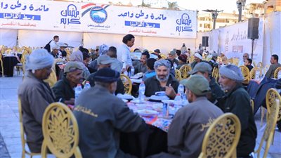 «مستقبل وطن» ينظم أكبر مائدة إفطار جماعي للمواطنين بالأقصر (صور)