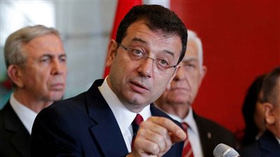 بعد الحكم بسجنه.. منافس أردوغان يغرد من داخل محبسه