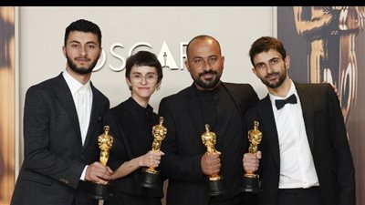 حائز على الأوسكار.. إسرائيليون يعتدون على مخرج فيلم 