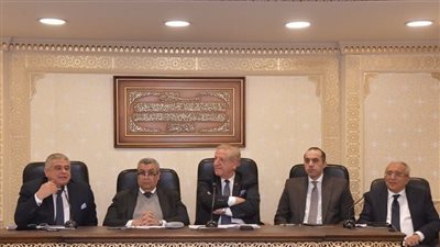  وزير الشؤون النيابية يشارك بمناقشة الحساب الختامى لموازنة وزارة الطيران العام المالي الماضي