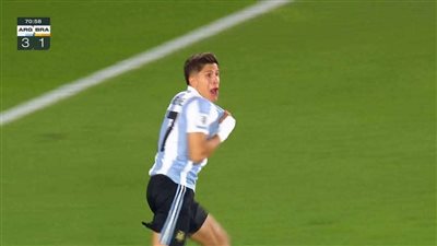 الأرجنتين تقطع تذكرة التأهل المونديال بإكتساح البرازيل واورجواى تسقط فى كمين بوليفيا 