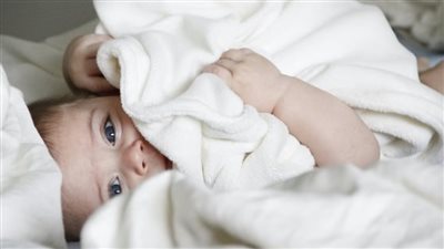 لماذا ننسى ذكريات الطفولة المبكرة ؟