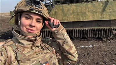 مقتل مراسلة القناة الأولى الروسية بلغم على حدود بلادها