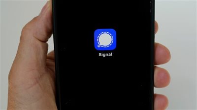 ما هو تطبيق سيجنال المرتبط بفضيحة تسريبات ترامب؟ وما مدى أمانه؟