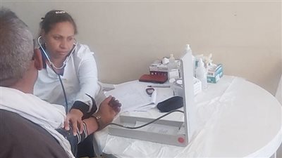 بالصور.. الكشف علي 566 مواطن في ختام فعاليات القافلة الطبية بالأقصر