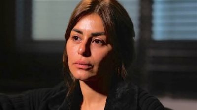 منة فضالي: جايز أكون مش حلوة بس كفاية بيتقال ممثلة بجد