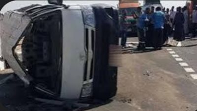 حادث إنقلاب سيارة ميكروباص بالفيوم يسفر عن إصابة 8 أشخاص 