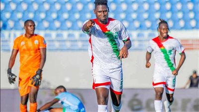 خيول بوركينا فاسو تلاحق منتخب مصر بالفوز على غينيا بيساو 