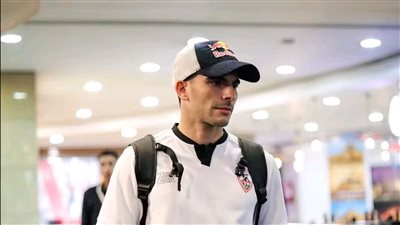 بالصور بعثة الزمالك تتوجه إلى جنوب إفريقيا لملاقاة ستيلينبوش 