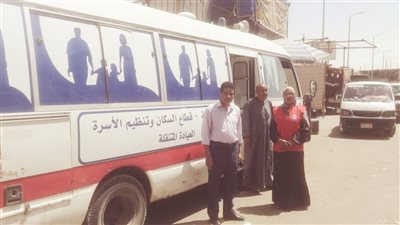 بالصور.. «وكيل صحة الأقصر» يتفقد أعمال الفرق الطبية المتحركة استعدادًا لعيد الفطر