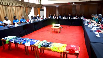 الأهلي يرتدي زيه التقليدي أمام الهلال السوداني