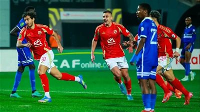 الأهلي يهزم الهلال بهدف واحد.. ولقطة مضيئة من جماهير السودان 