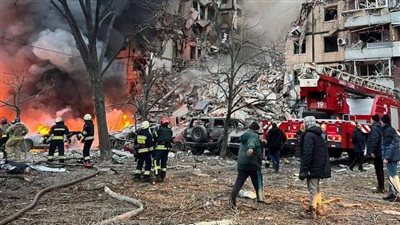 مقتل 4 أشخاص في قصف صاروخي روسي على مدينة أوكرانية