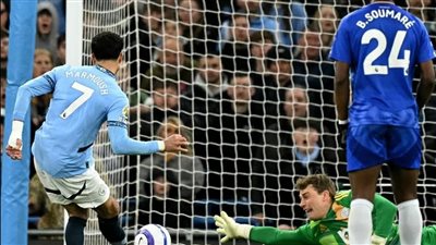 مرموش يسجل في فوز مانشستر.. وصلاح يقود ليفربول للفوز 