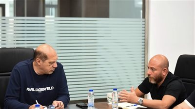 علاء نبيل يجتمع بالأجهزة الفنية للمنتخبات الوطنية لمناقشة ارتباطات المرحلة المقبلة