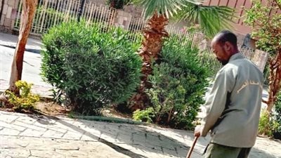 بالصور..حملة نظافة موسعة لرفع كفاءة كفاءة الطرق بمدينة الأقصر