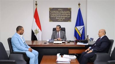 أهم ما دار في لقاء محافظ دمياط ومدير المساحة الجديد