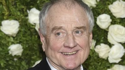 وفاة دينيس أرندت نجم فيلم 