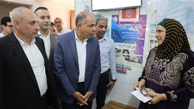 لخدمة أكثر من 30 ألف مواطن.. محافظ المنيا يتفقد وحدة طب الأسرة بملاطية