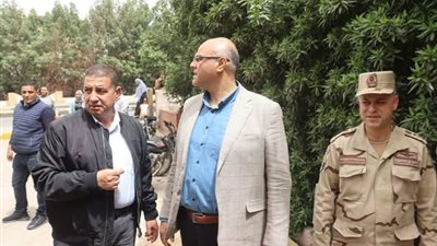 محافظ القليوبية يتفقد عددًا من المناطق والأراضي غير المستغلة بالقناطر الخيرية (صور)