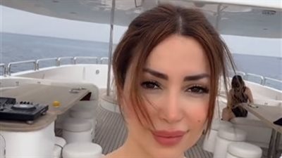نسرين طافش تخفي هوية زوجها وتستمتع بإجازتها في الجونة (صور)