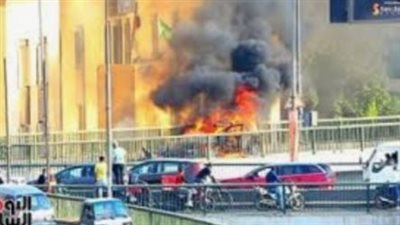 كشف تفاصيل تفحم سيارة ملاكي أعلى كوبري أكتوبر 