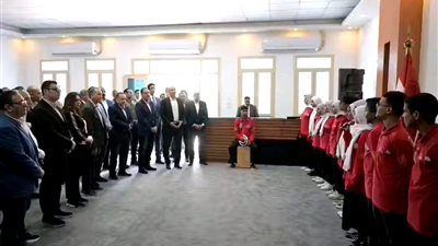وزير الثقافة يوجه بتبني الطالبة ملك عبدالله بعد أدائها المميز أمام رئيس الوزراء بأسيوط 