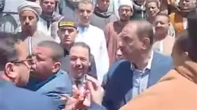 بالصور.. تفاصيل مشاجرة نائب سوهاج وسكرتير عام المحافظة 