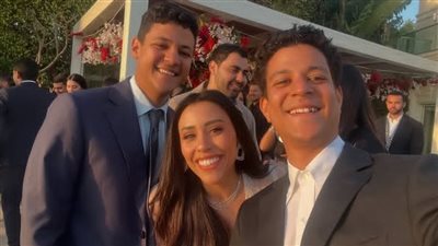 أحمد داش يشارك محبيه صور من حفل قران شقيقه كريم