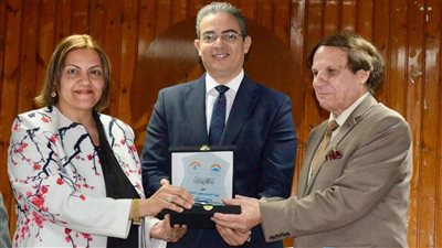 نقيب الإعلاميين لصُنّاع الدراما: أبدعوا وقدموا ما يُرسّخ القيم والأخلاق وبناء الإنسان.