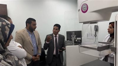 وكيل «صحة الأقصر» يجرى زيارة ميدانية لمستشفى شفاء الأورمان لعلاج الأورام