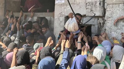 برنامج الأغذية العالمي: قد نضطر لإغلاق مراكزنا بغزة مع استمرار إغلاق المعابر