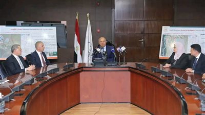 كامل الوزير يعلن إطلاق مدينتين نسيجيتين متكاملتين بالمنيا