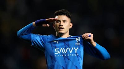 العضلة الخلفية تبعد مهاجم الهلال السعودي.. وجيسوس في مأزق هجومي جديد 