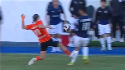 سيراميكا كليوباترا يصدم فاركو وحالة طرد وإصابة القندوسي 