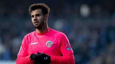 نيوكاسل يحسم صفقة كورديرو جناح ملقا الإسباني 